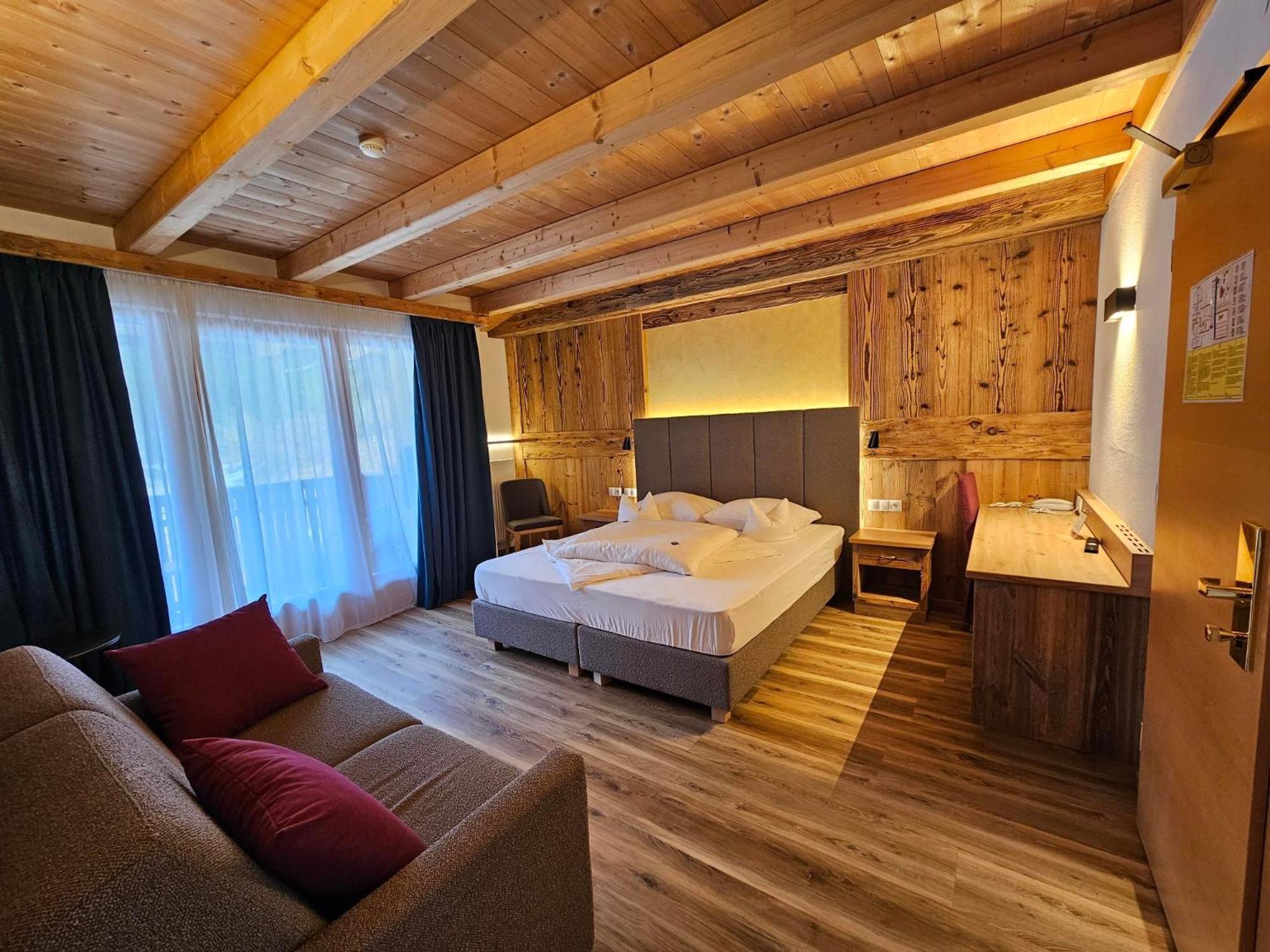 Hotel Mirabel San Vigilio Di Marebbe Kültér fotó