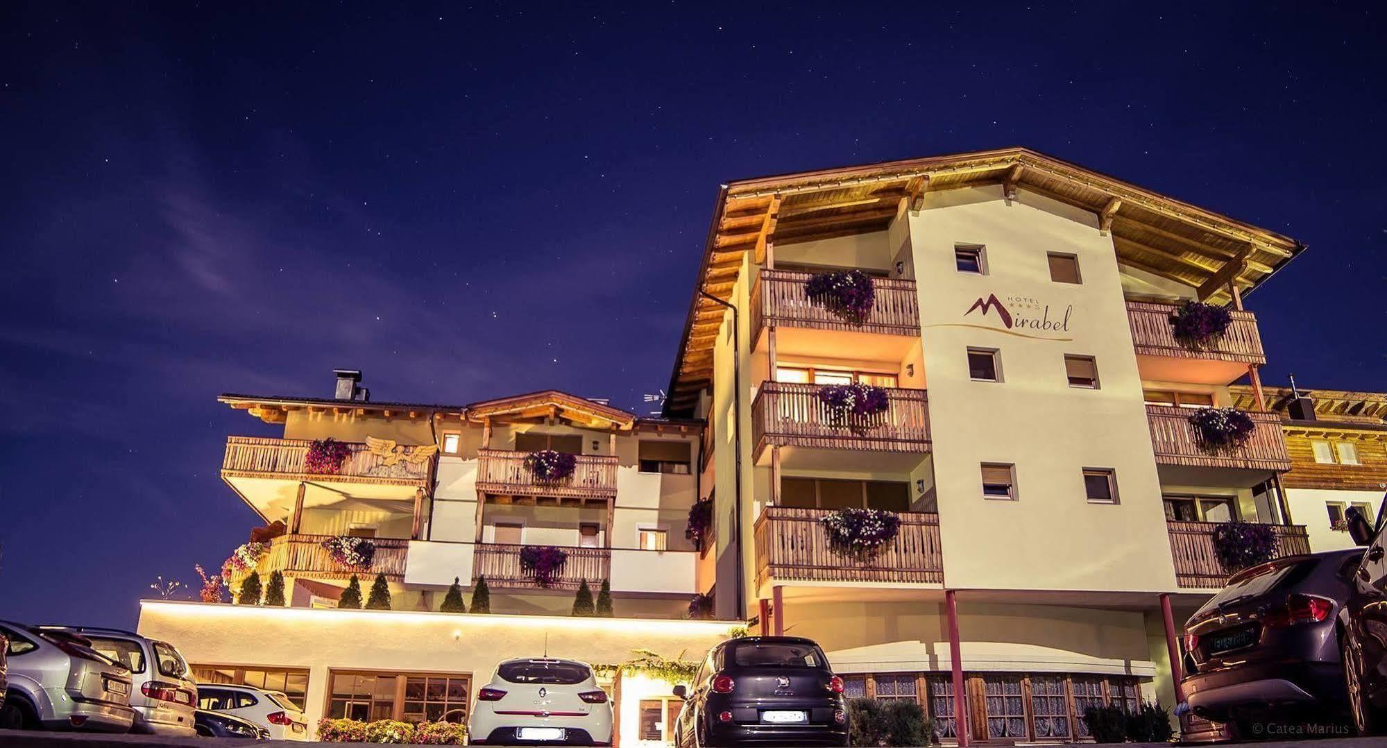 Hotel Mirabel San Vigilio Di Marebbe Kültér fotó